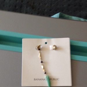 Banana republic earring